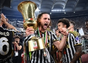 半岛体育官网入口-包含尤文图斯连胜庆祝，备战未来巅峰对决的词条