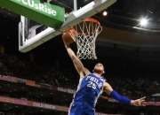 半岛体育网站入口-人队双核爆发，带领球队取得胜利