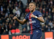 包含第戎主场战平尼姆，积分榜维持不变的词条