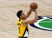 半岛体育网页版入口-黄蜂大胜步行者，沃克孤掌难鸣的简单介绍