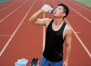 半岛体育教练-高温天气考验选手，比赛挑战升级