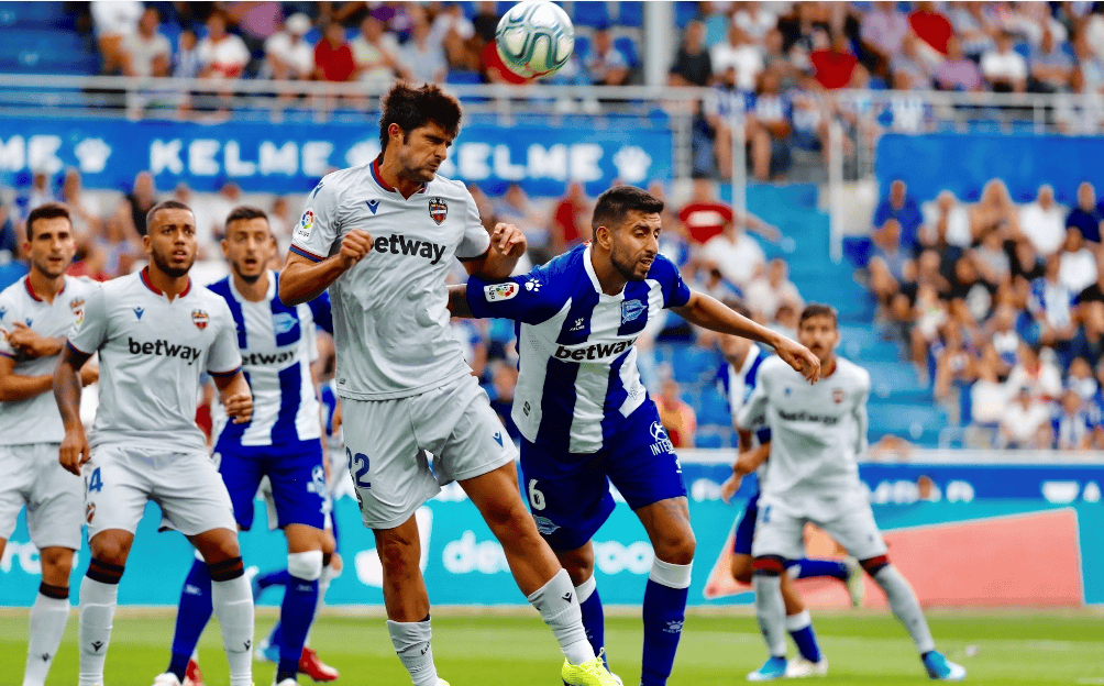 马略卡不敌阿拉维斯，遭遇失利