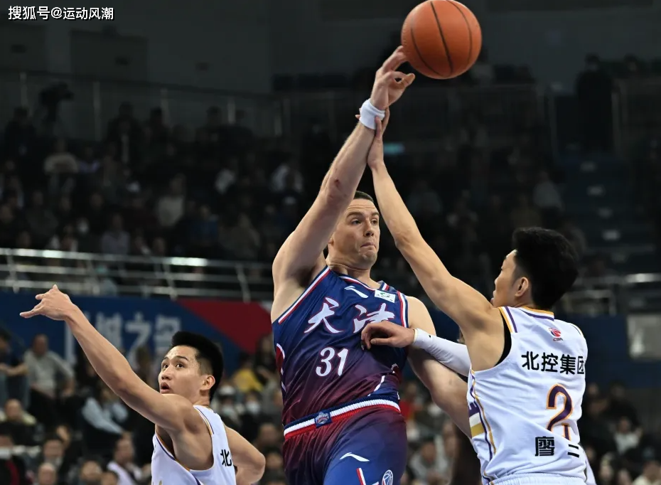 日本篮球联赛季后赛进入白热化战况激烈的简单介绍