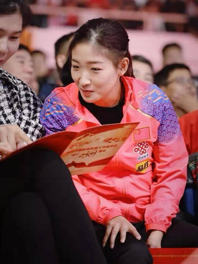 关于场上拼劲十足,新星选手脱颖而出的信息 关于场上拼劲十足,新星选手脱颖而出的信息