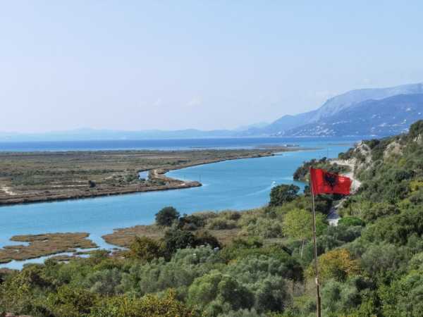 北马其顿备战面对阿尔巴尼亚的挑战的简单介绍