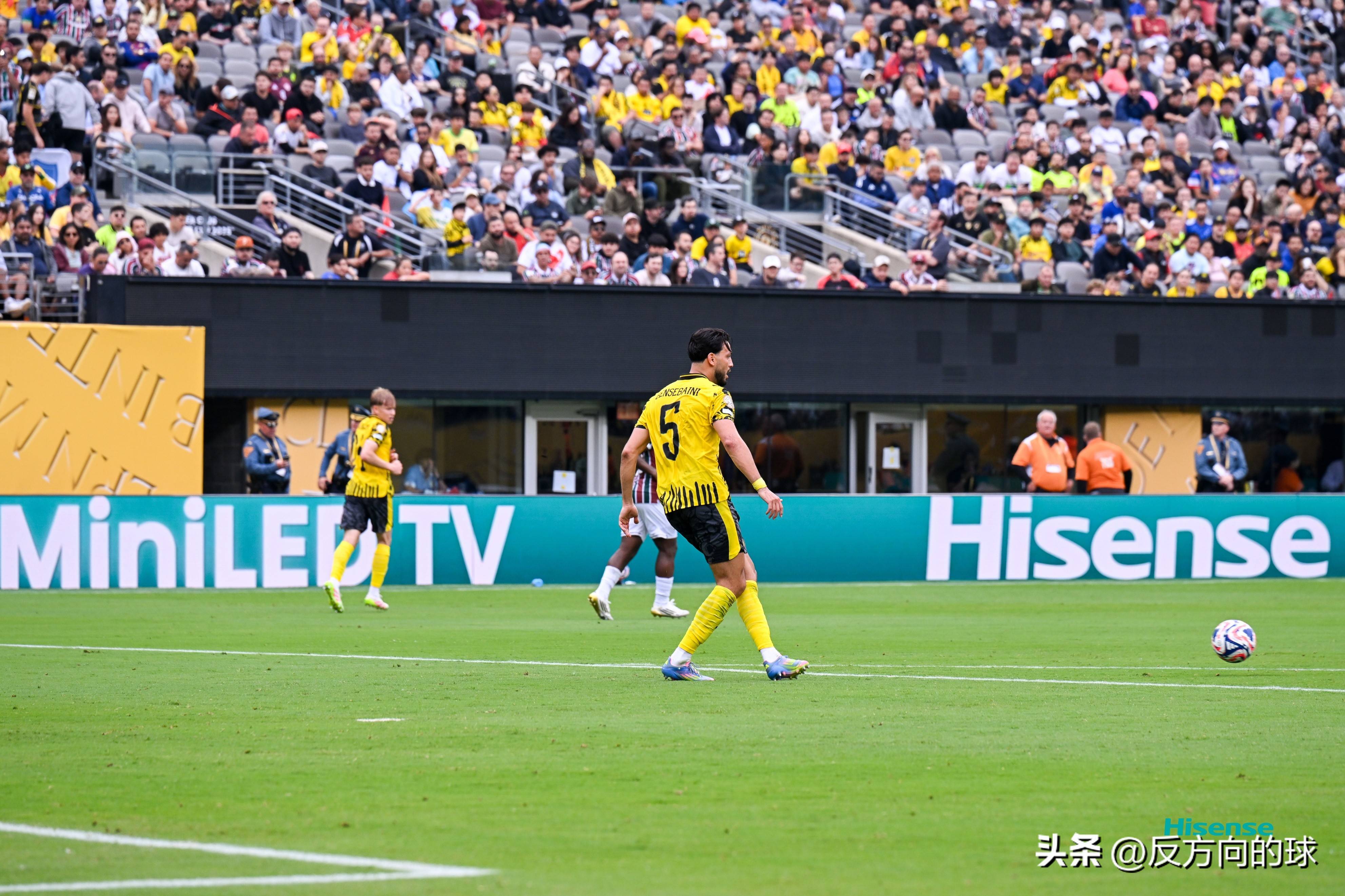 法兰克福主场胜利,锁定欧冠资格 法兰克福主场胜利,锁定欧冠资格