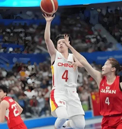 包含哈尔滨队遭遇困境，球员状态不稳定的词条