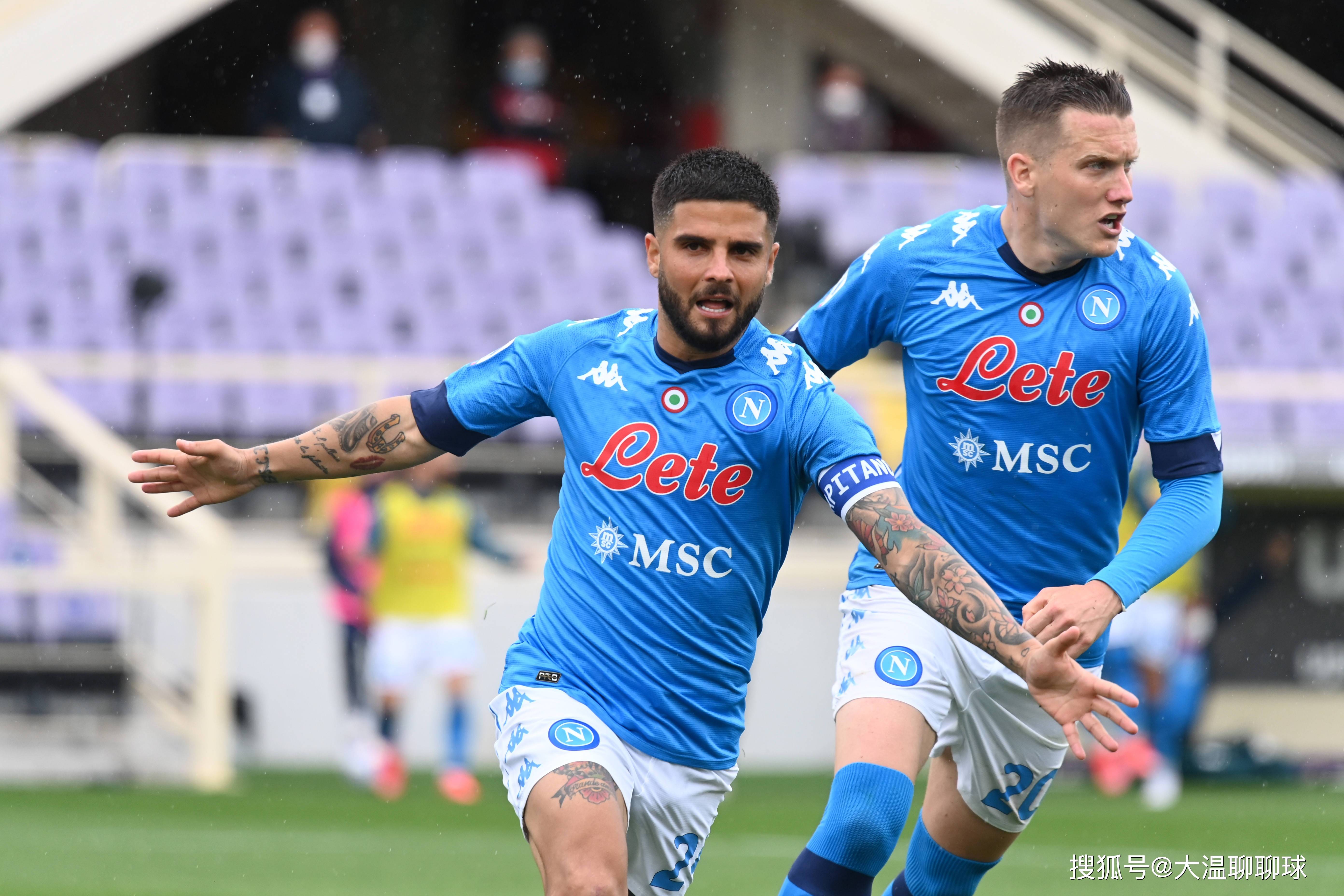 包含克罗托内-不敌那不勒斯，战绩一落千丈的词条