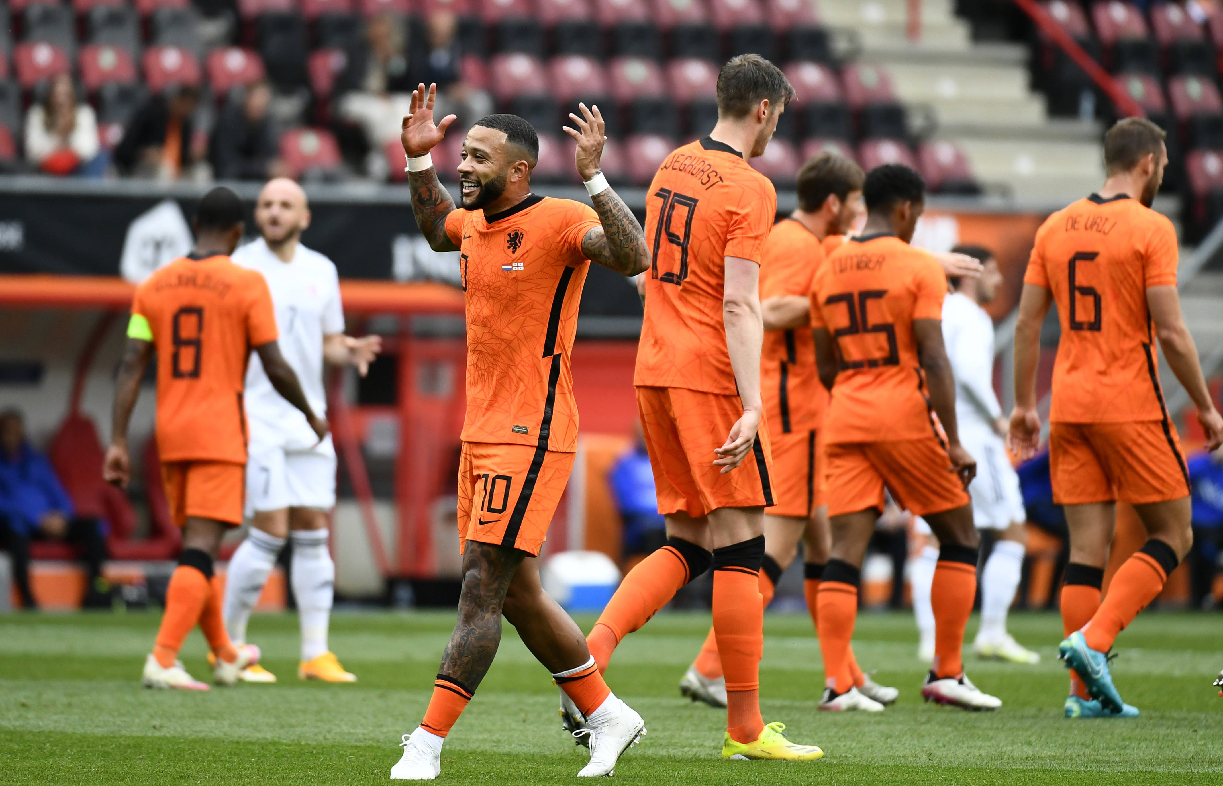 荷兰队惨遭淘汰,未能晋级欧洲杯 荷兰队惨遭淘汰,未能晋级欧洲杯