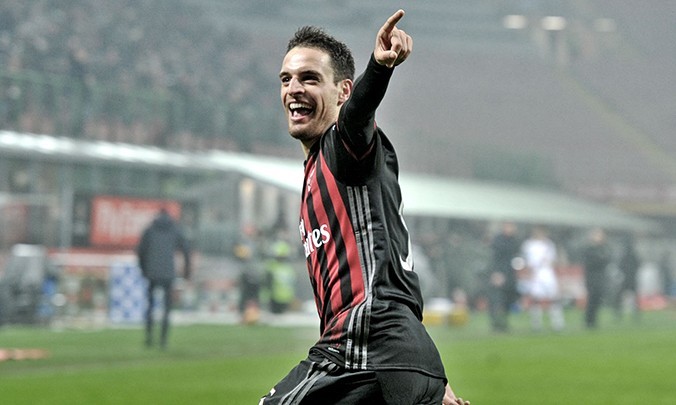 包含乌迪内斯队悲伤告别主教练，球员面临挑战的词条