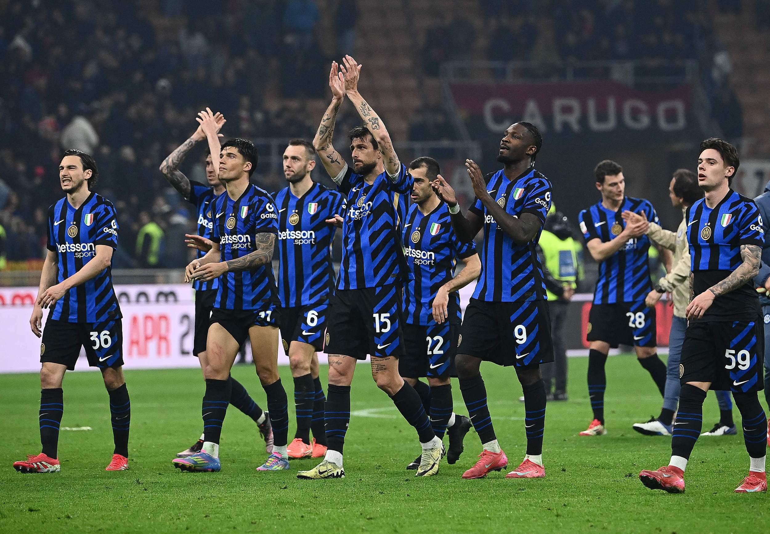 包含勇士奋力抗衡:AC米兰客场苦战国米,小组赛紧密对决的词条 包含勇士奋力抗衡:AC米兰客场苦战国米,小组赛紧密对决的词条