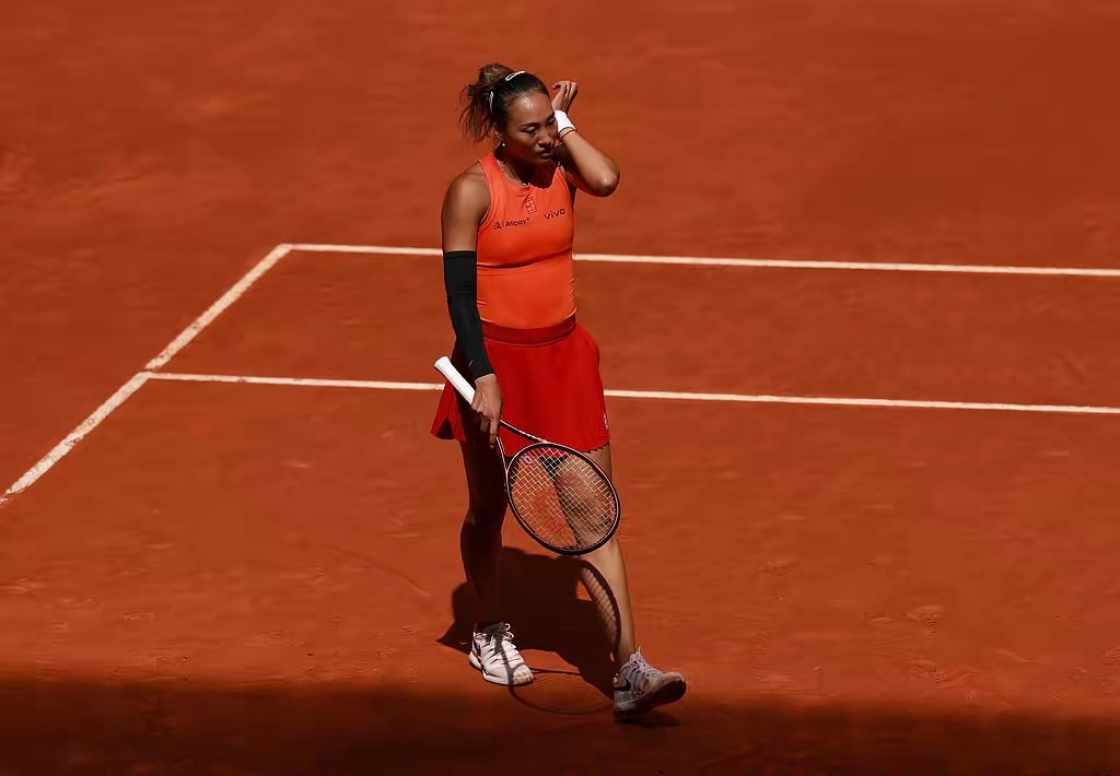 俄罗斯网球选手夺冠，实力出众