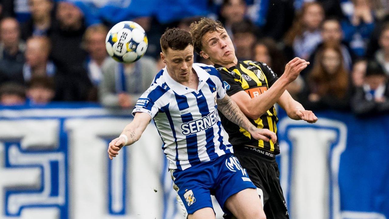 包含沃尔夫斯堡客场获胜，继续保持不败的词条