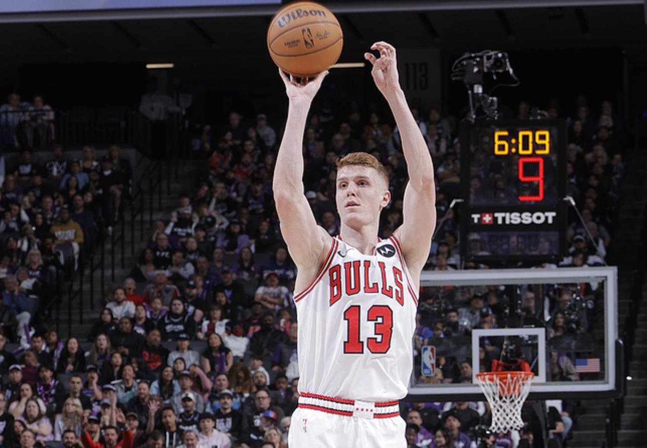 公牛取得胜利,拉文贡献关键一战 公牛取得胜利,拉文贡献关键一战