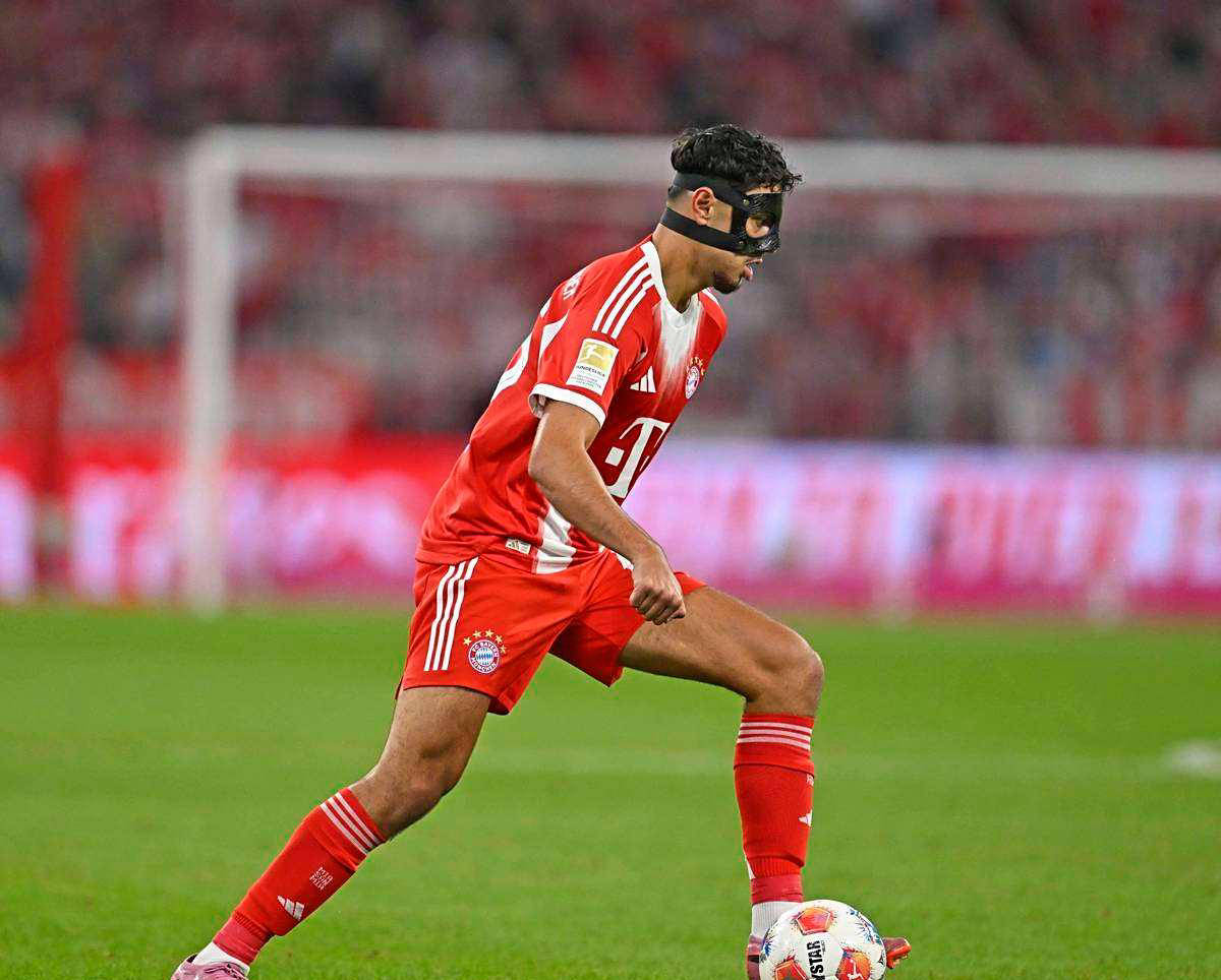 拜仁慕尼黑击败莱比锡,牢牢占据德甲榜首位置 拜仁慕尼黑击败莱比锡,牢牢占据德甲榜首位置