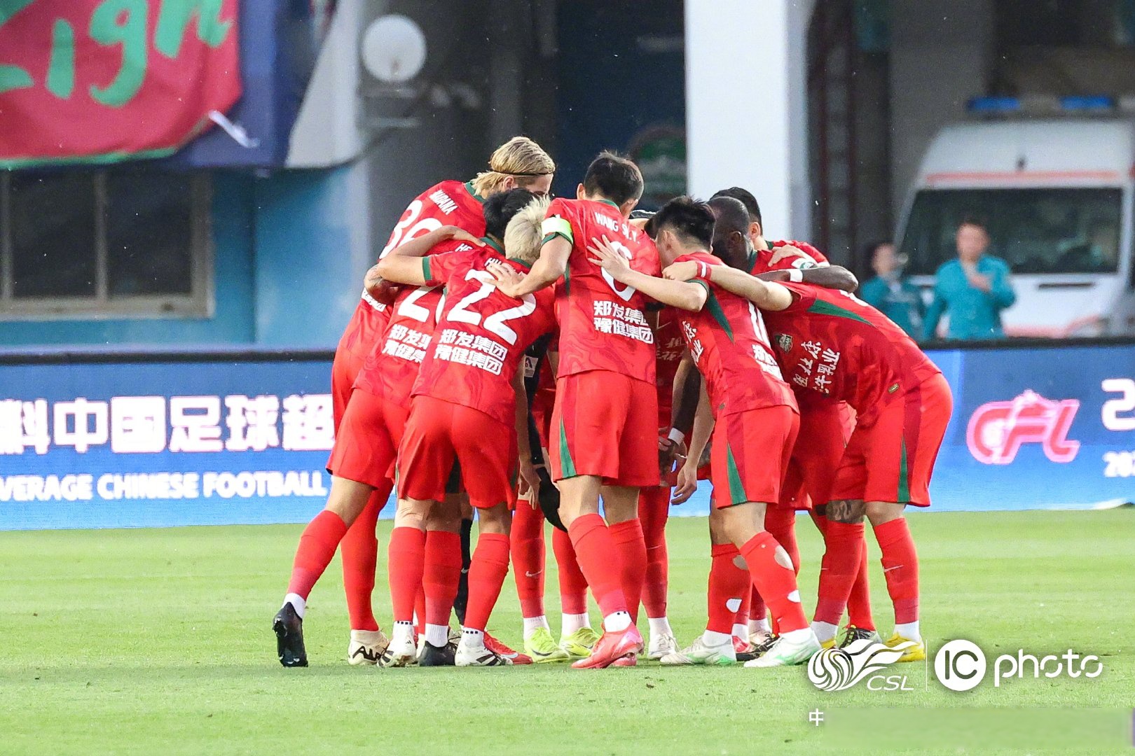 包含汉堡队在国内联赛上取得胜利的词条